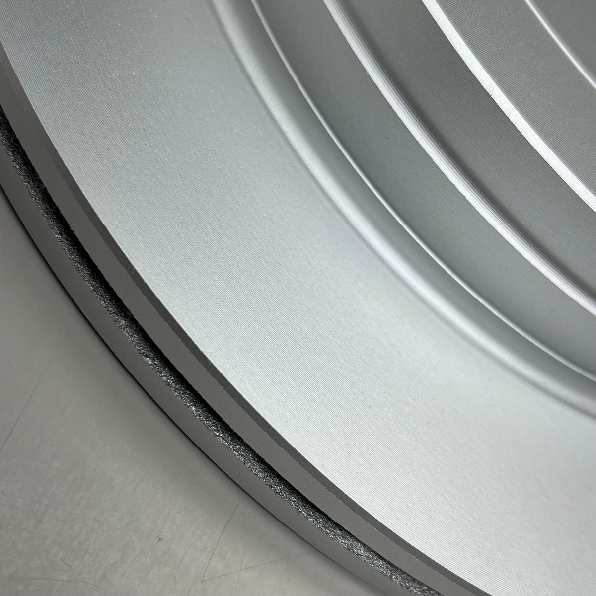 ADAPTIVE ONE Vented Cast Iron Poly Coated Rotor Buick/Chevrolet/Saturn 880569CR