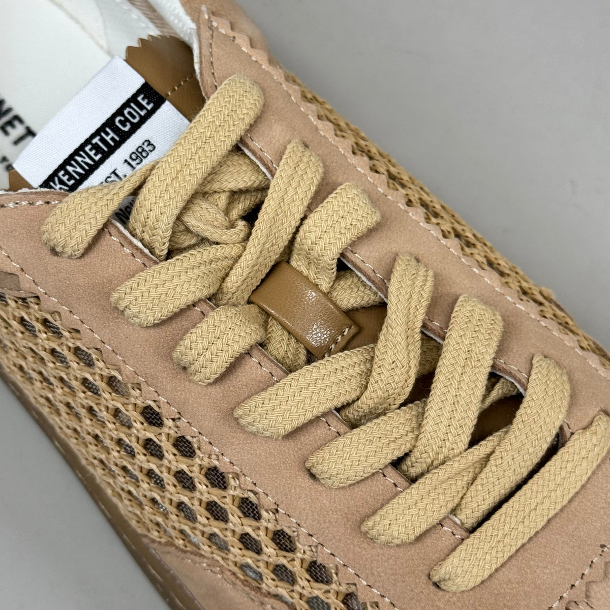 KENNETH COLE Sam Raffia Mesh Sneaker Women's Sz 8.5 Natural Mesh KL23SAM07