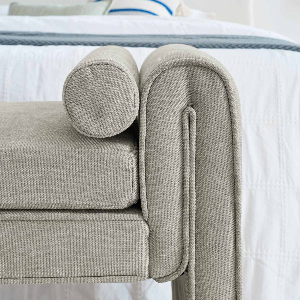 Bedroom storage stool, linen storage stool, large storage space, 50.39 inches