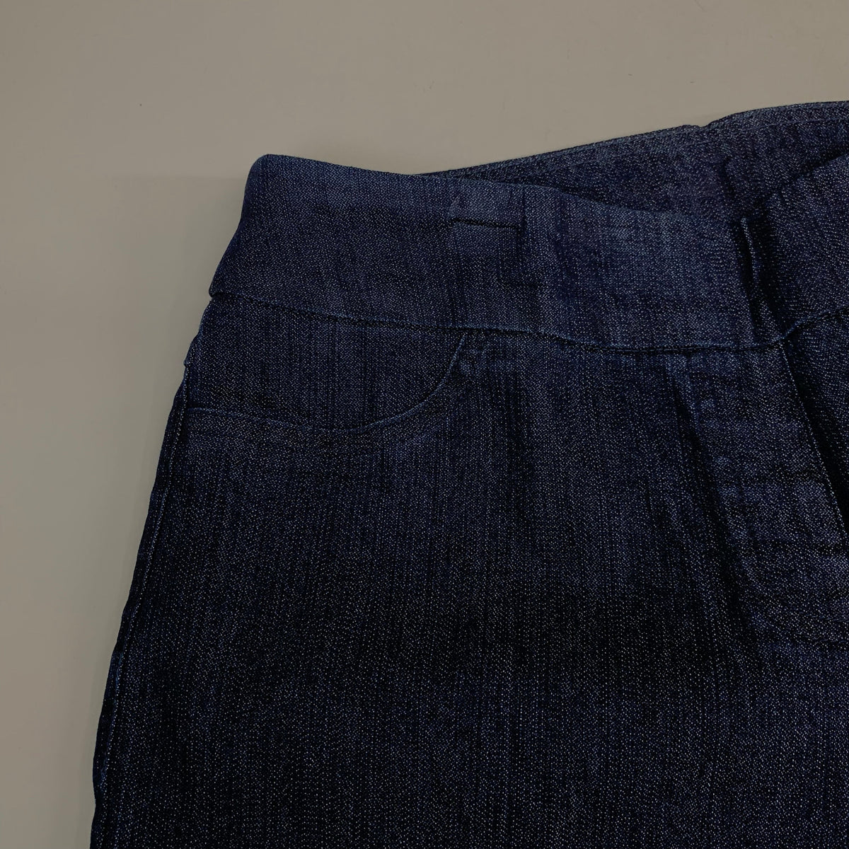 MULTIPLES Narrow Leg Pant Petite Women's Sz 4  Denim M2604P