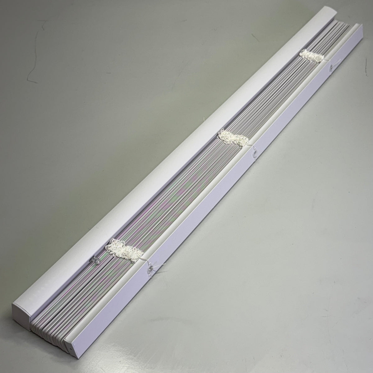 LOTUS & WINDOWARE 1" Vinyl Blind Cordless 35" x 84" White MLX3584WH