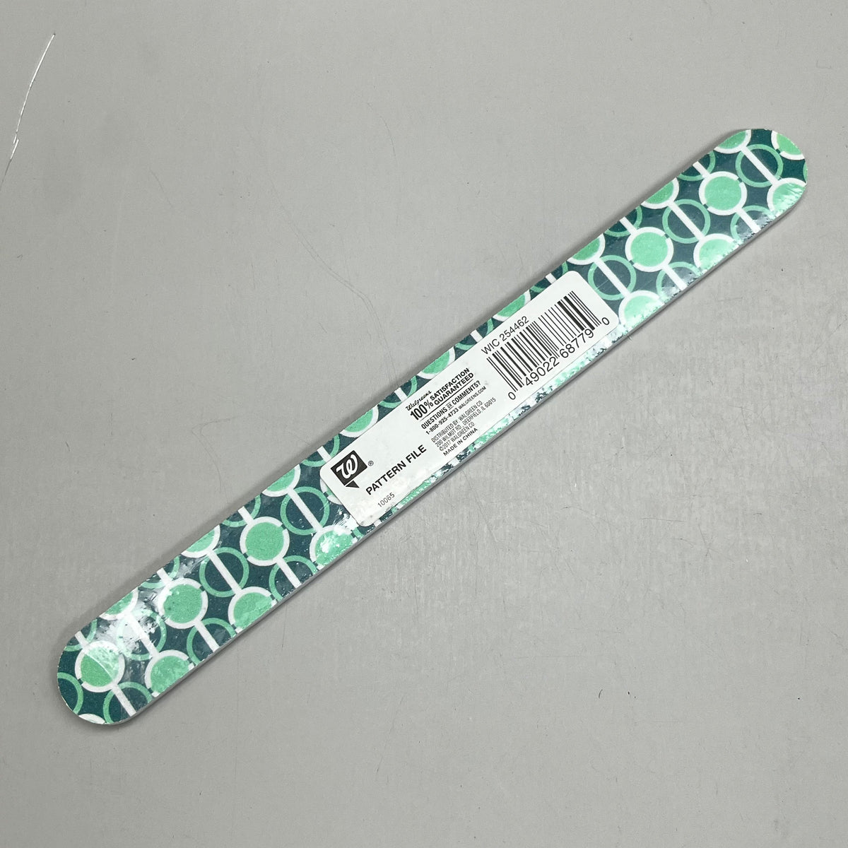 WALGREENS (4 PACK!) Pattern Nail File 7" Green Circles WIC 254462