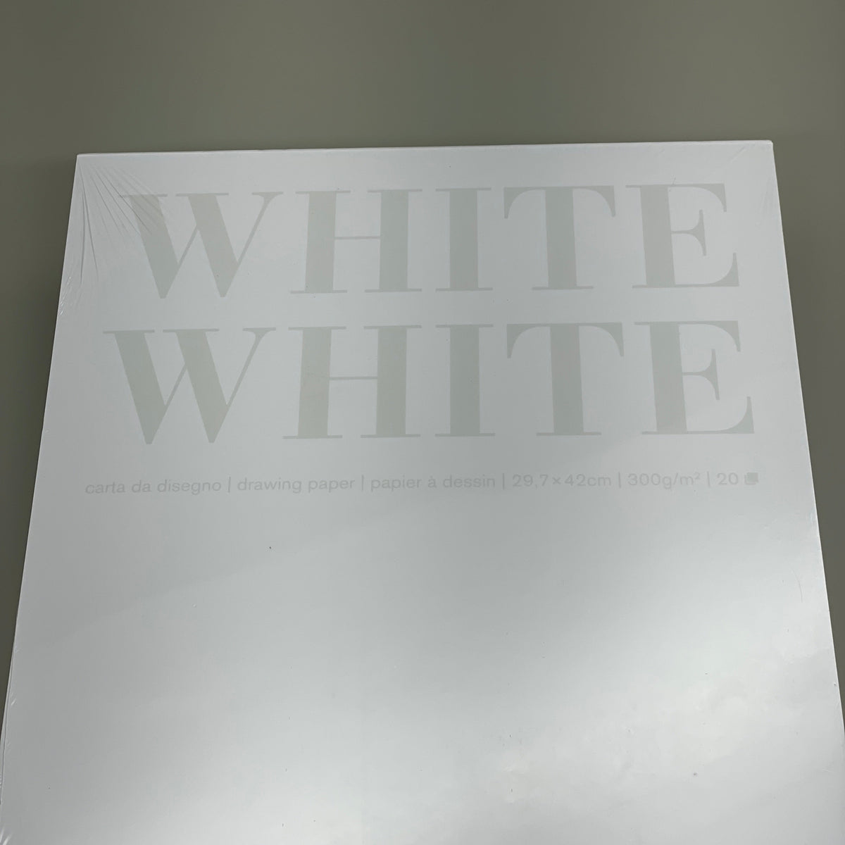 FABRIANO White White Drawing Pad 11.75"x16.5" 20 Sheets GSM: 300 19100420