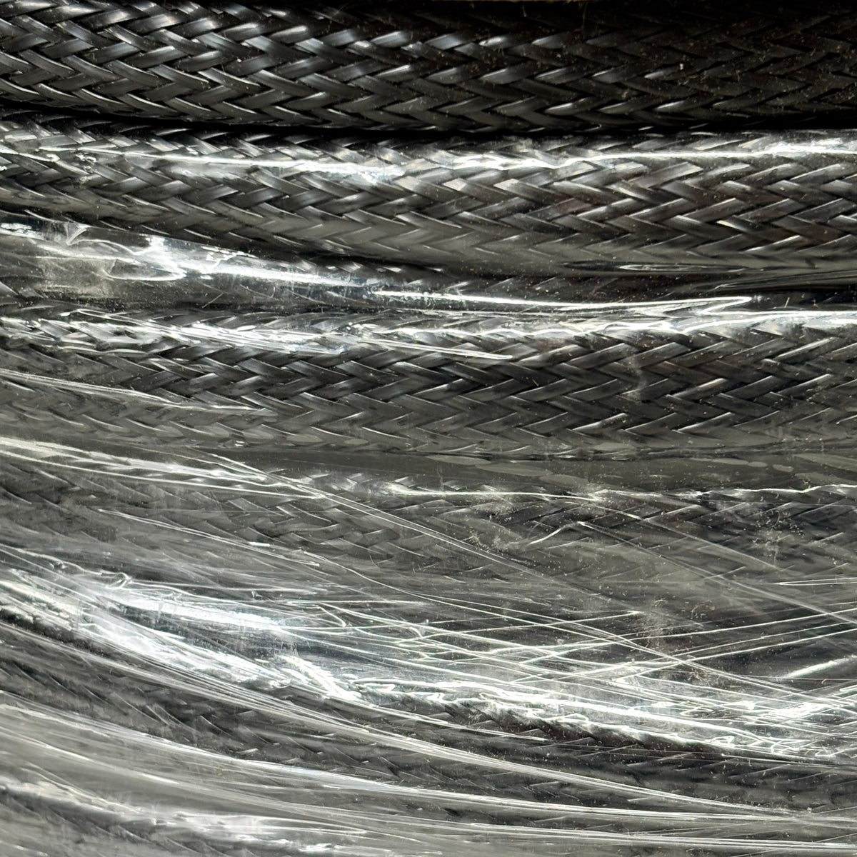 GORILLA SLEEVE Flat Filament Expandable Braided Sleeving  3/4" 450' T1793941