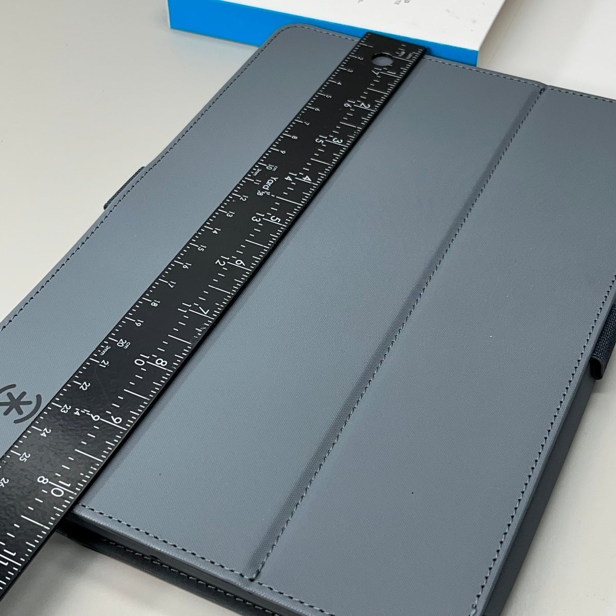 SPECK Balance Folio Case – 10.2” iPad ONLY (7th/8th/9th Gen 2019–2021) – NOT 9.7”