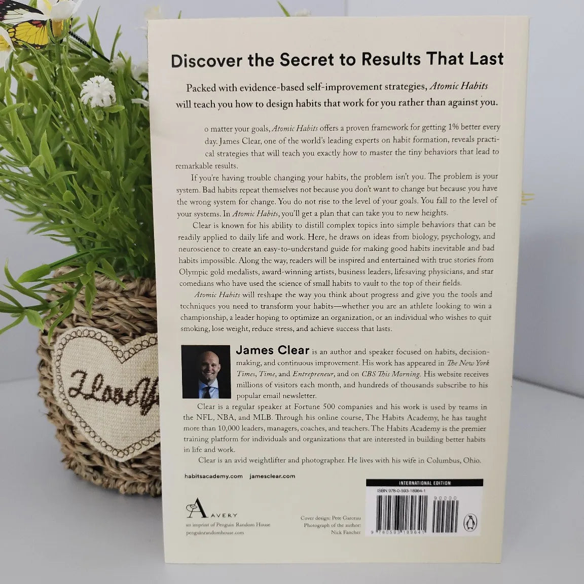 Atomic Habits By James Clear An Easy & Proven Way to Build Good Habits & Break Bad Ones Self-management Self-improvement Books