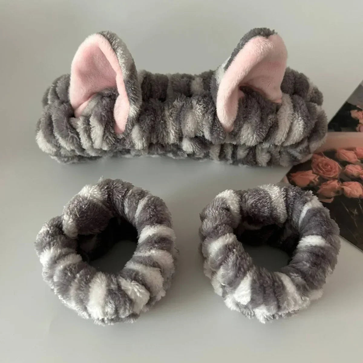 3PCS Cute Cat Ear Plush Spa Headband & Wristband Set