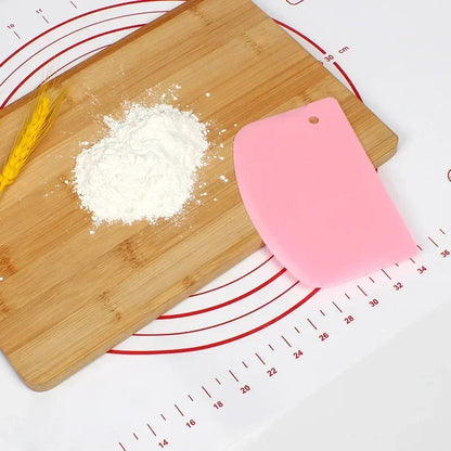 Plastic Cake Scraper Dough Cutter for Baking and Cake Decorating