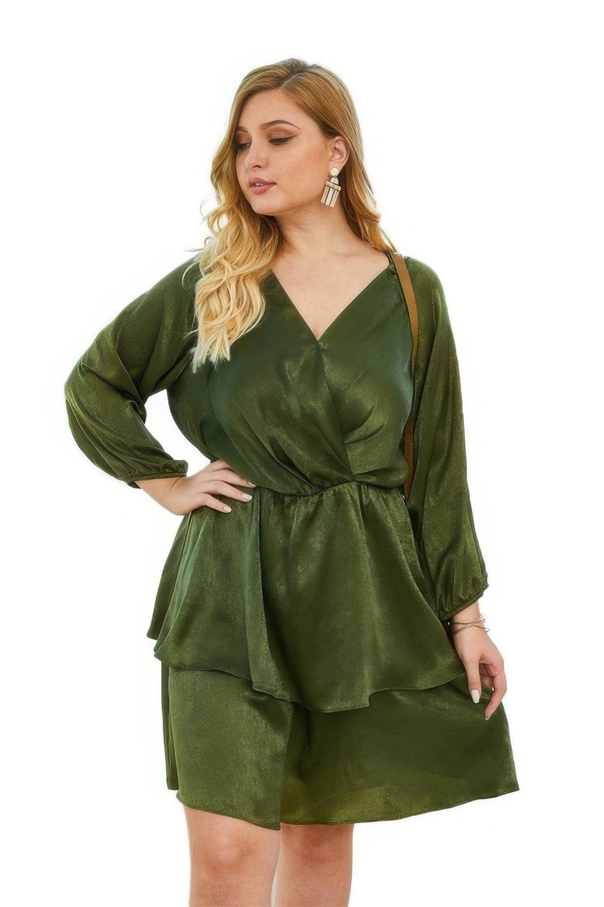 Plus Size Solid V Neck Ruffled Hem Dress