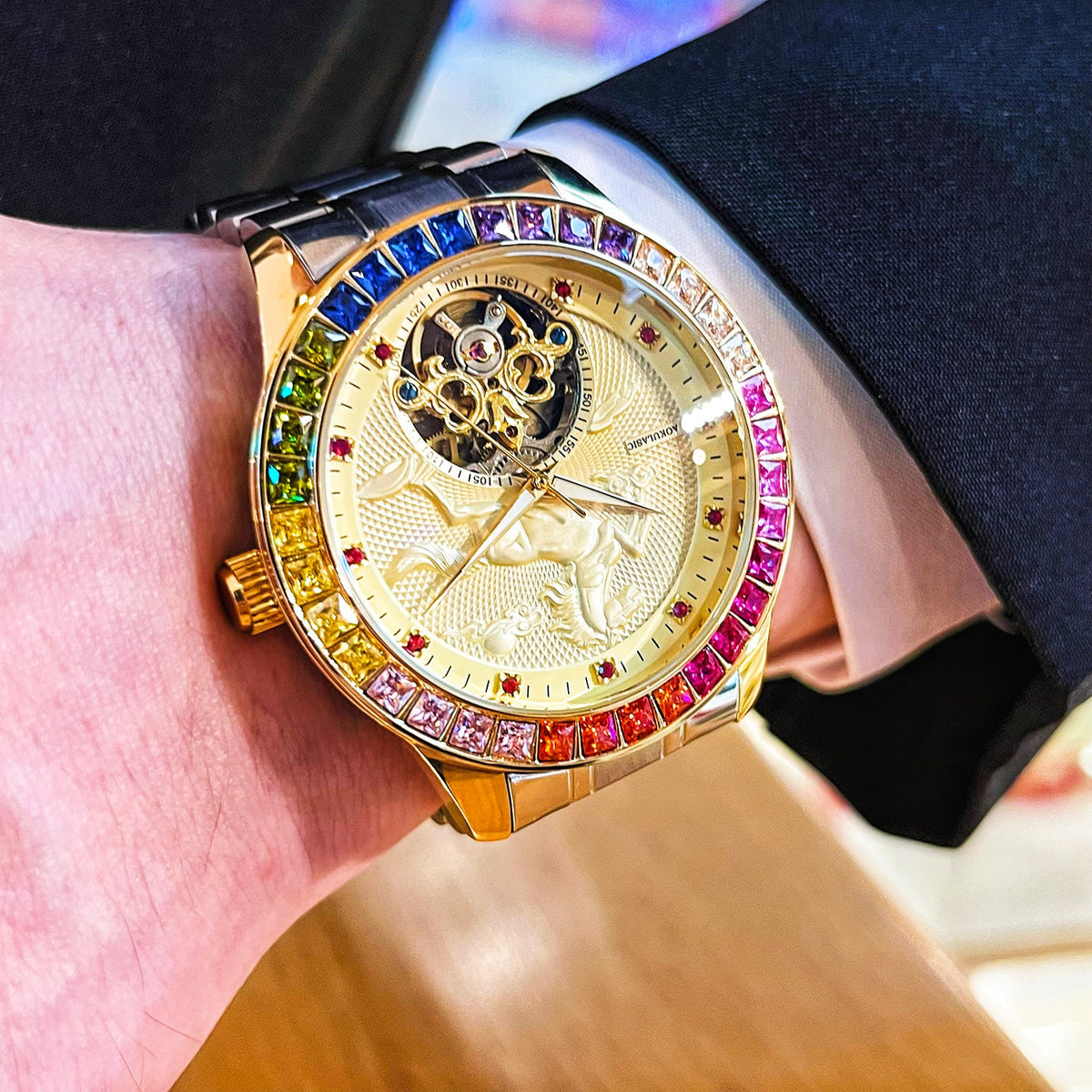 Mens Fully Automatic Mechanical Watch With A Large Flywheel