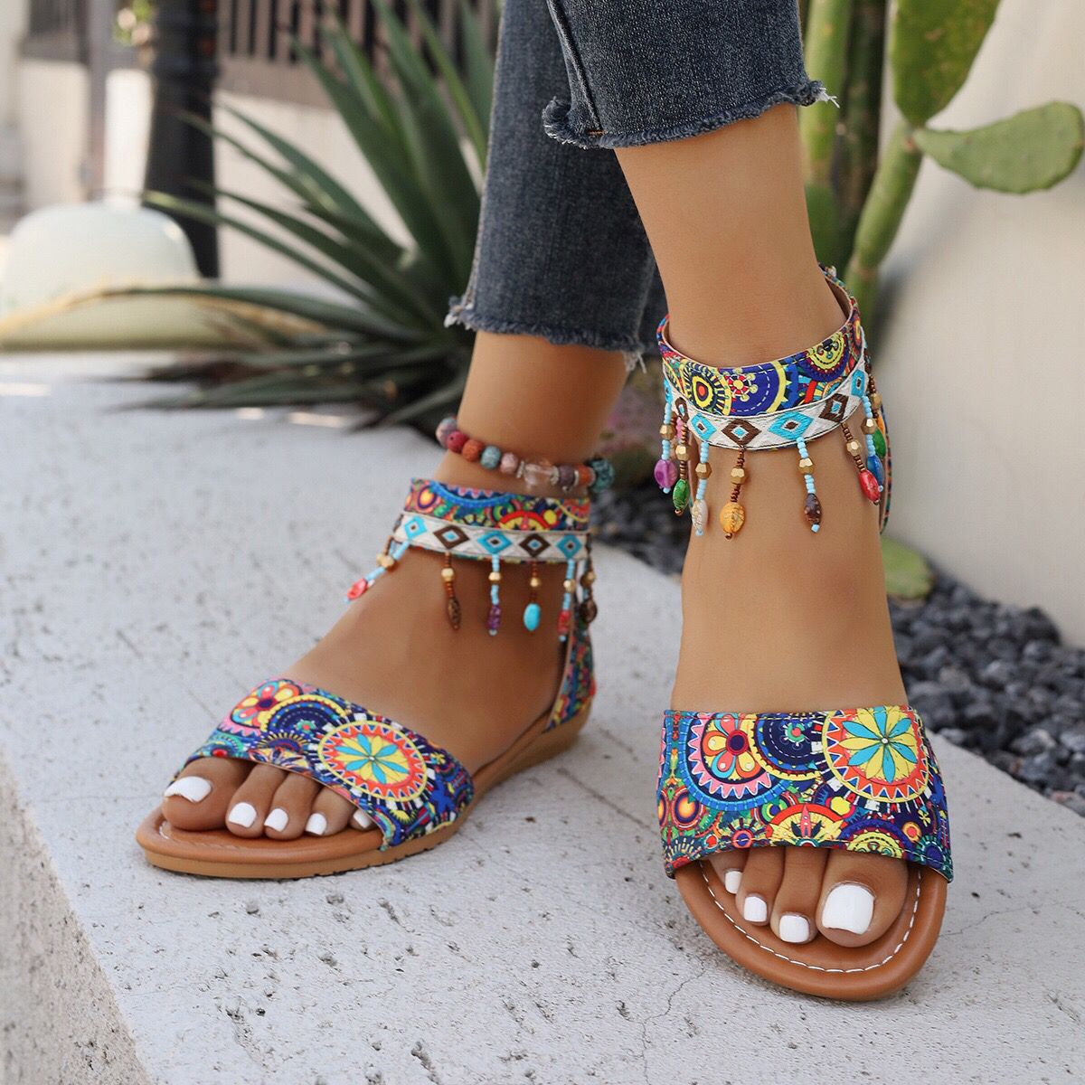 Printed Fabric Wedge Tassel Round Toe Sandals