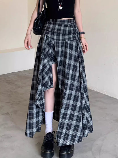 French-style Asymmetrical Black-and-white Plaid Skirt