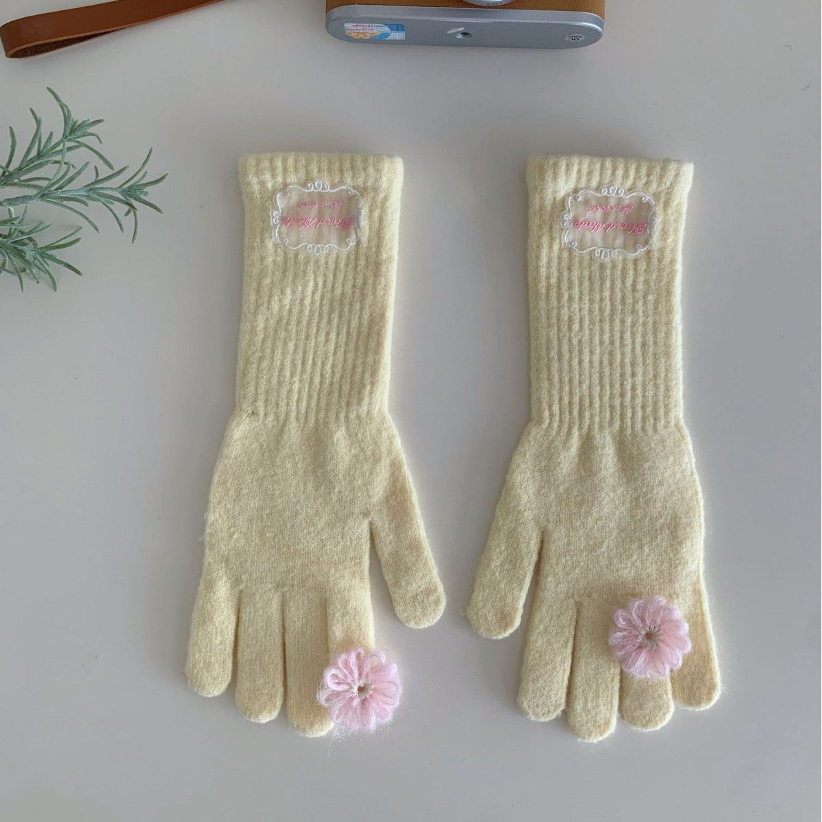 Women's Winter Lace Flower Knitted Gloves