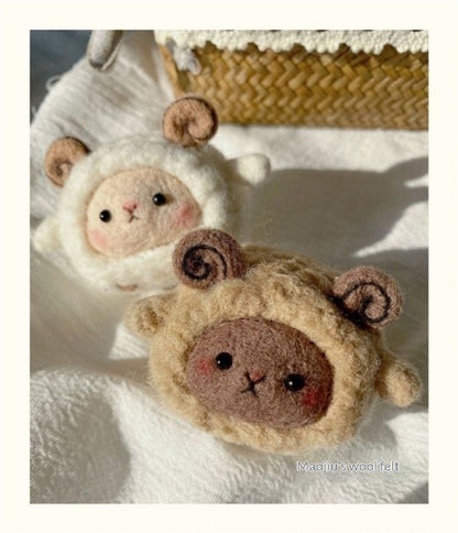 Felt Needle-poking Craft Kit DIY Cloud And Little Sheep Keychain