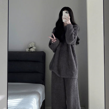 Women's Fashionable Casual Flannel Pajama Set