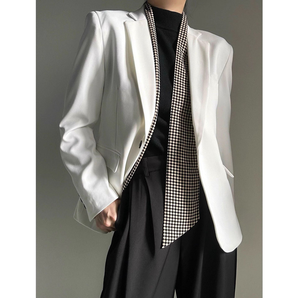 Casual Minimalist Mens And Womens Blazer