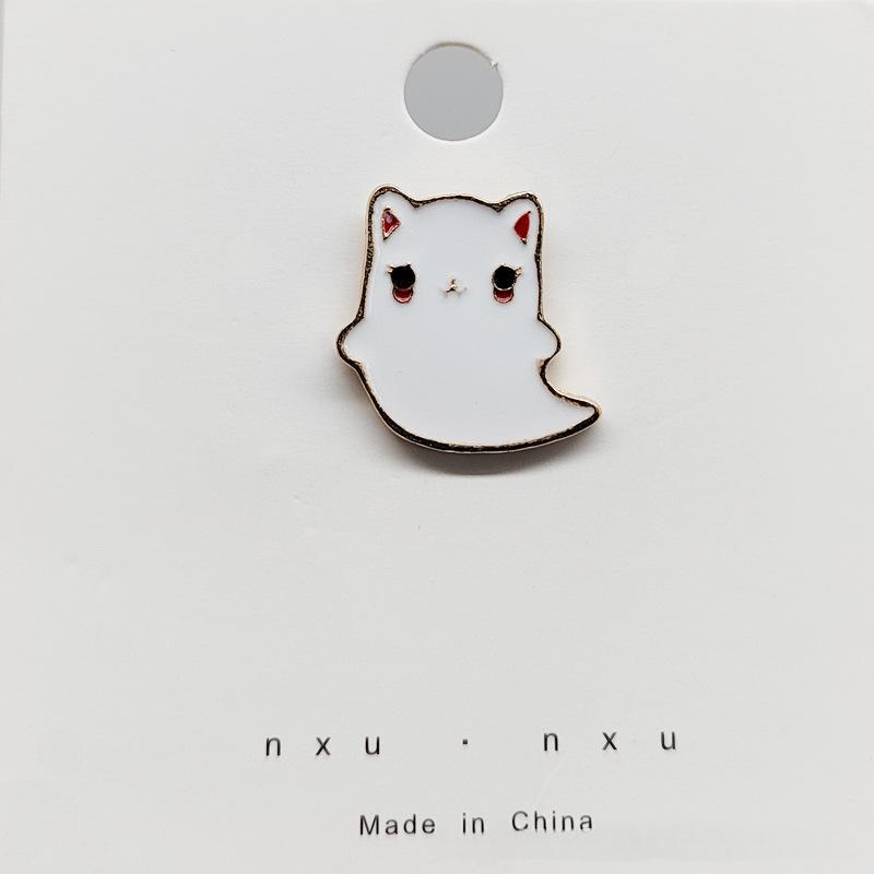 Creative And Adorable Brooches In Various Designs Featuring Animals, Flowers, And Fruits