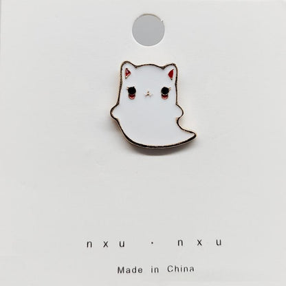 Creative And Adorable Brooches In Various Designs Featuring Animals, Flowers, And Fruits