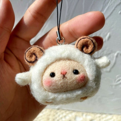 Felt Needle-poking Craft Kit DIY Cloud And Little Sheep Keychain