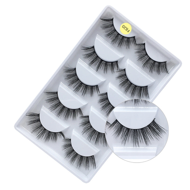 Naturally Curled Voluminous Synthetic Eyelashes
