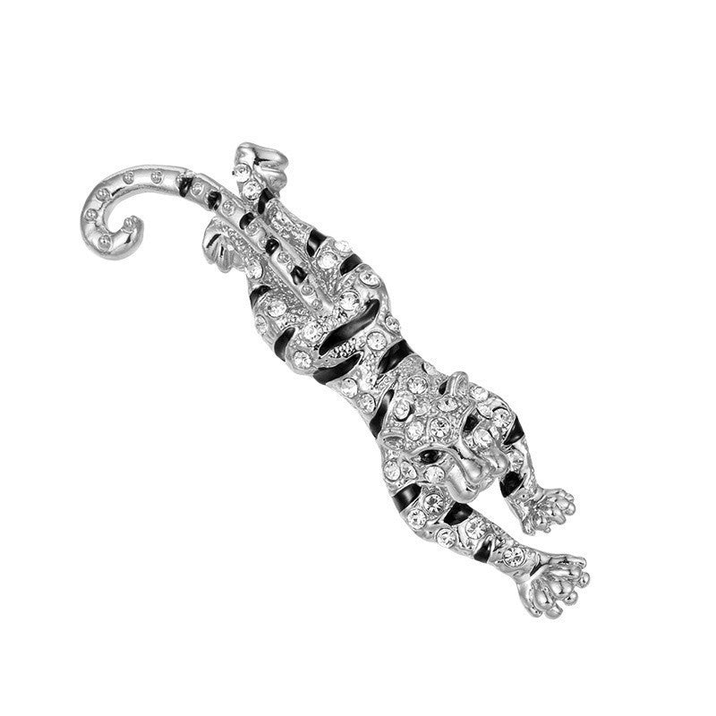Retro Yet Stylish Animal Brooch