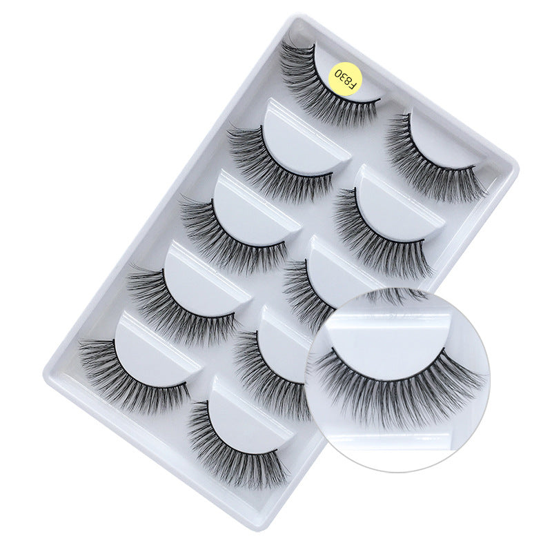 Naturally Curled Voluminous Synthetic Eyelashes