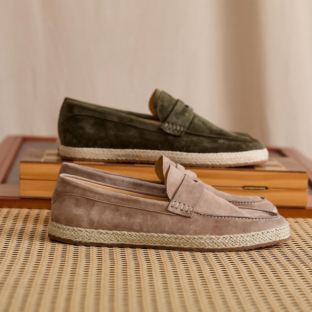 Retro Sheepskin Slip-on Mens Loafers
