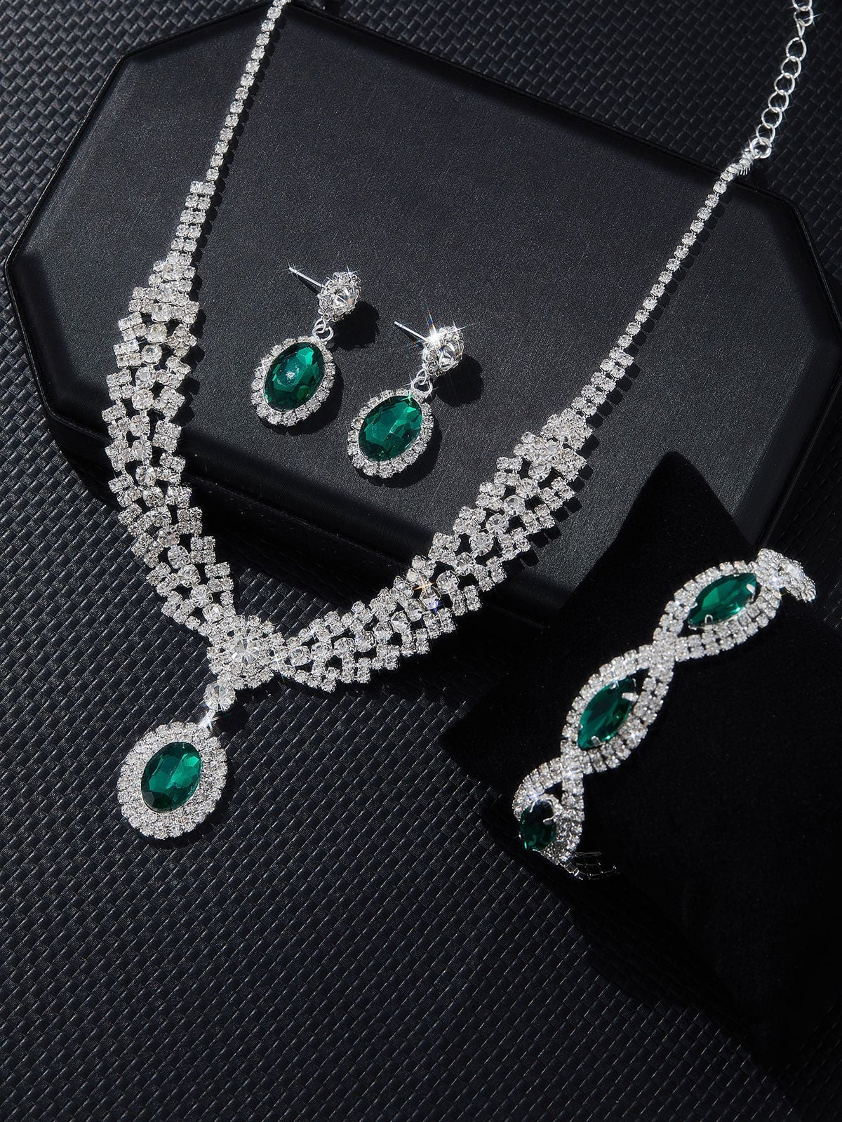 New European And American Style Elegant Luxury Sapphire Necklace Set Of Four Pieces