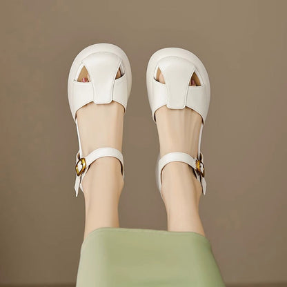 Trendy Thick-soled Hollowed-out Closed-toe Sandals With A Cushioned Feel