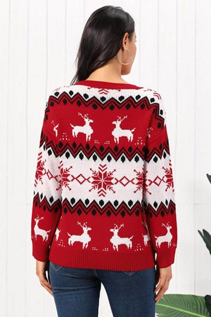 Reindeer Round Neck Sweater for Cozy Winter Style