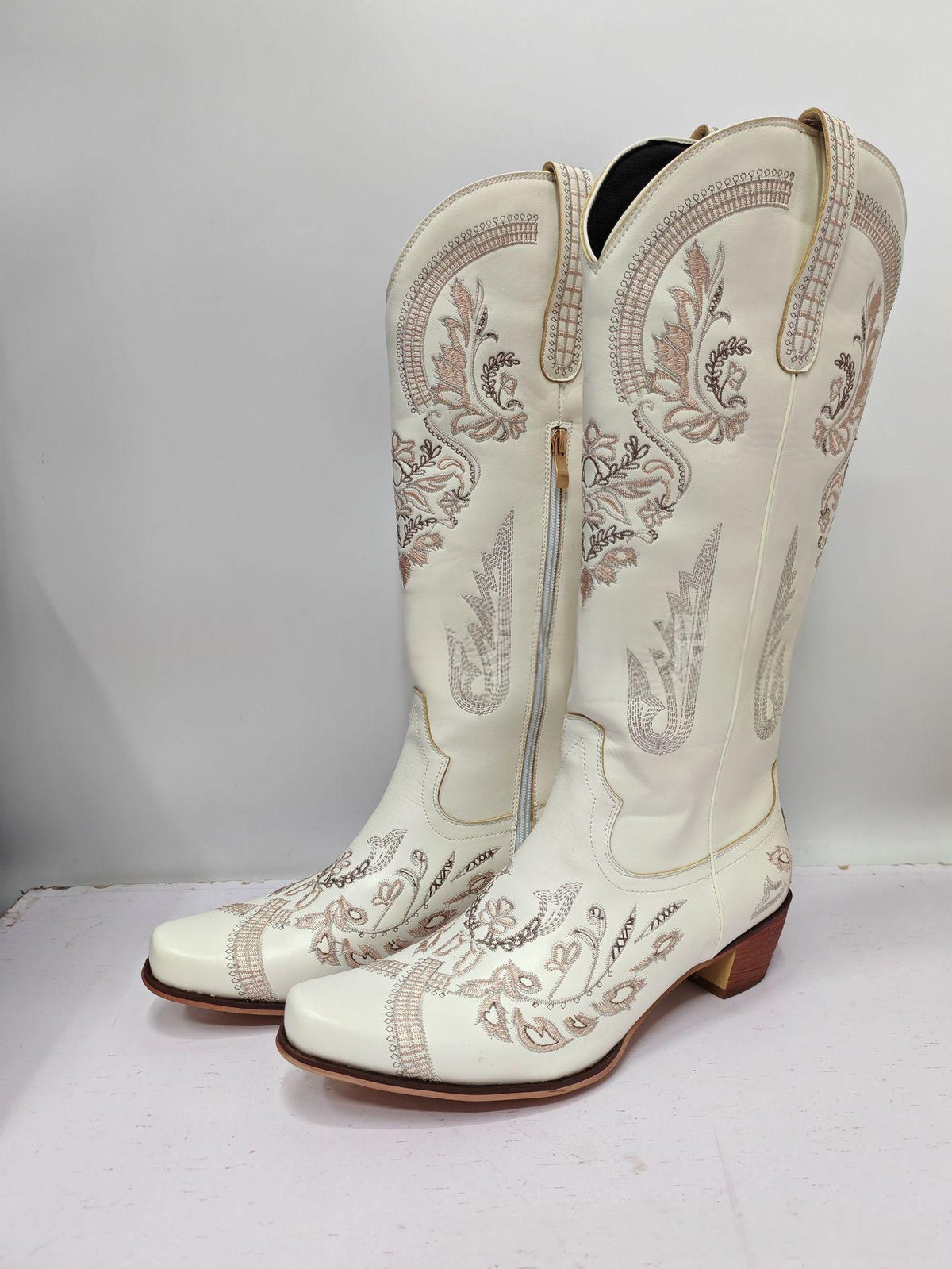 Womens Embroidered Rhinestone Chunky High-Heel Boots
