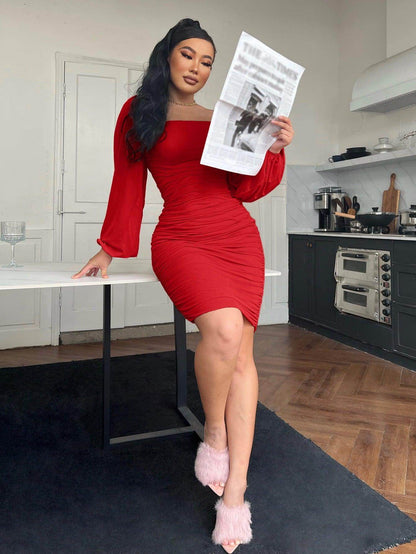 Zip-Back Ruched Bodycon Dress for Chic Minimalist Style