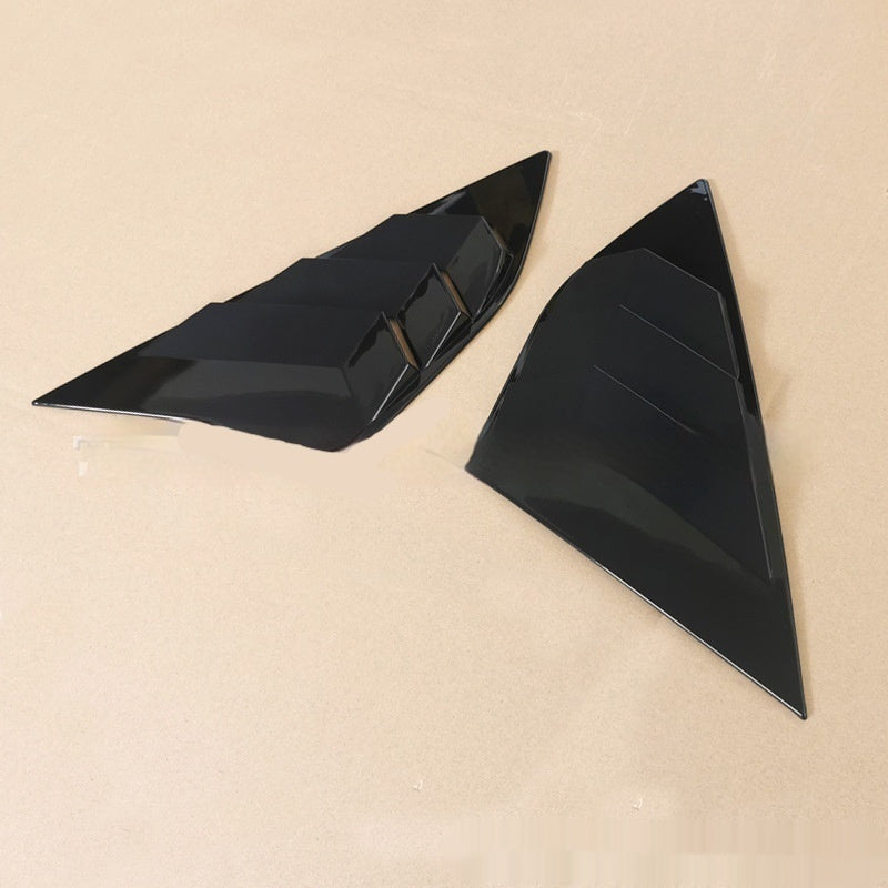 Decoration Of Triangular Window Behind Blinds
