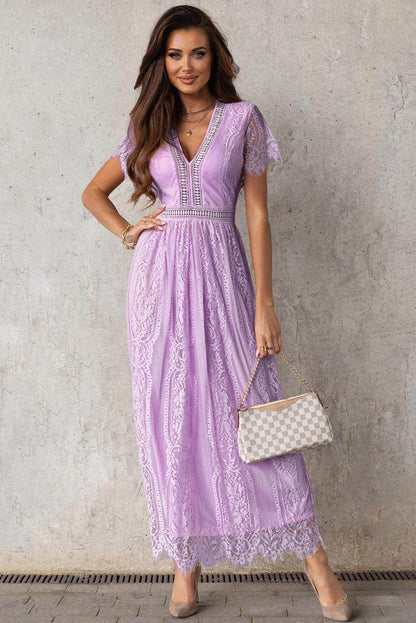Scalloped Trim Lace Plunge Dress for Elegant Occasions