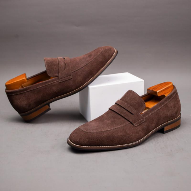 Men's Casual Versatile Solid Color British Loafers
