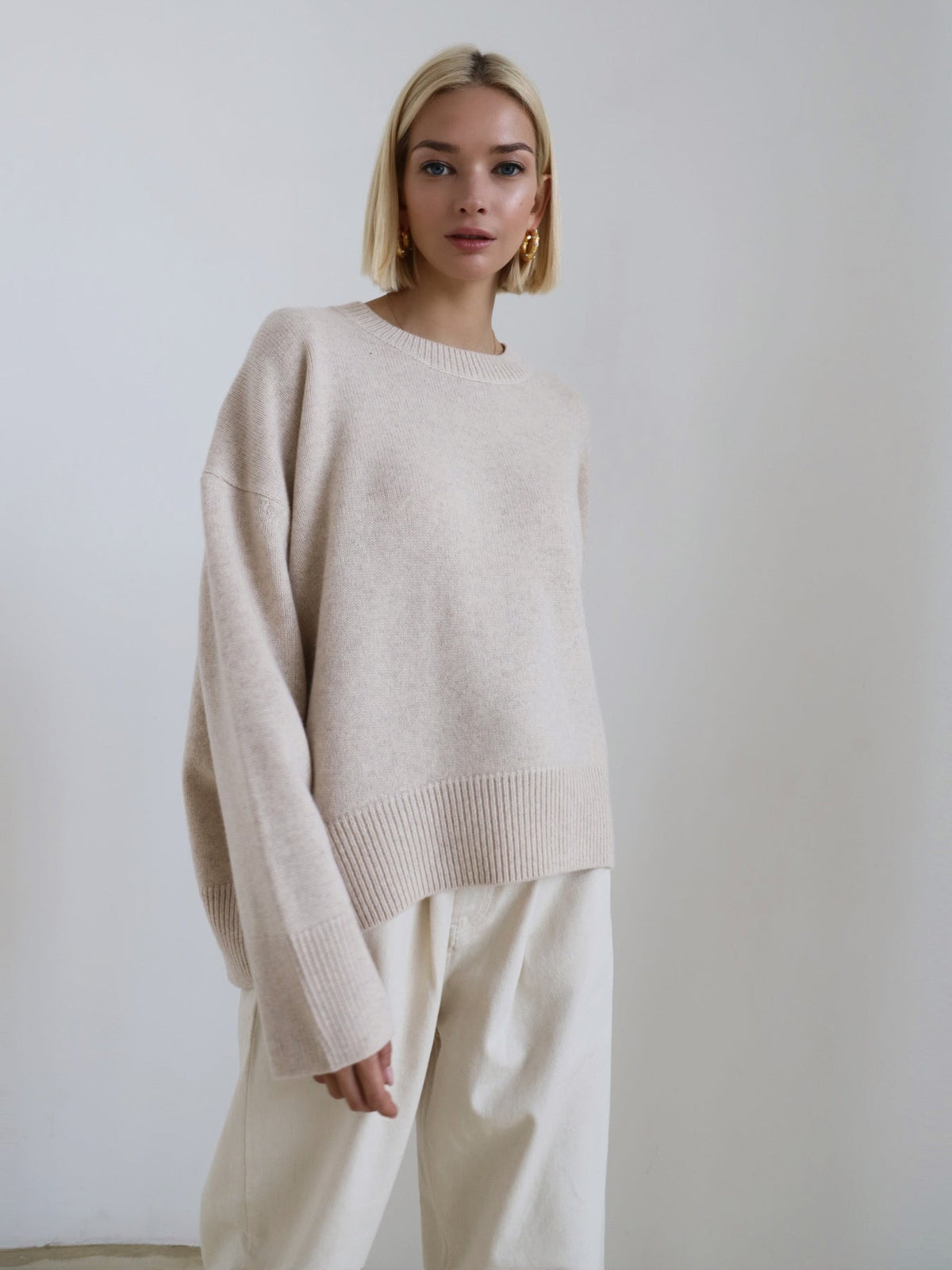 Women's Thick Knitted Pullover Sweater Loose Fit Round Neck Casual All-Match Top For Autumn Winter