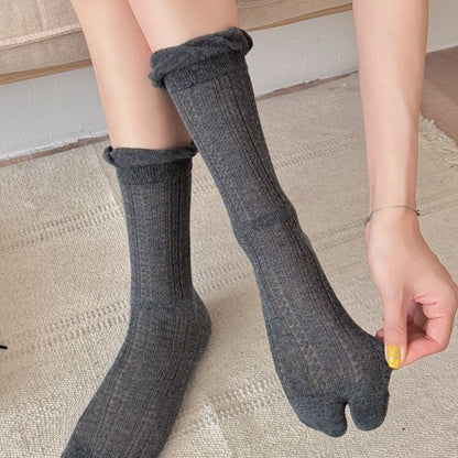 Spring Summer Thin Cable-knit Bubble-toe Mid-calf Split-toe Socks