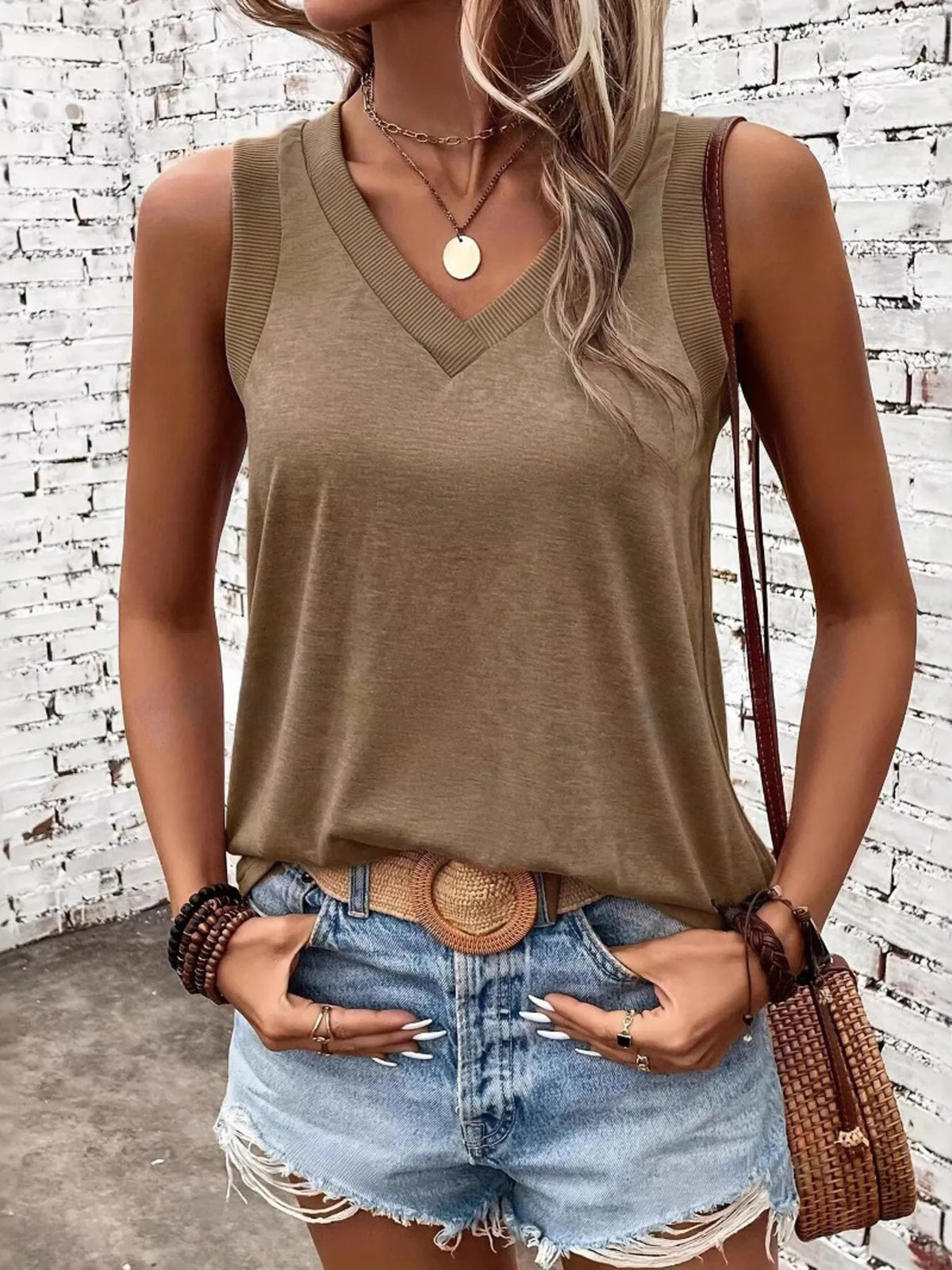 Breathable V-Neck Ribbed-Band Tank Top