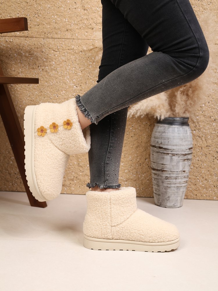 Women Fashion Plush Platform Snow Boots Winter Short Ankle Boots NonSlip Warm Furry Cotton Shoes