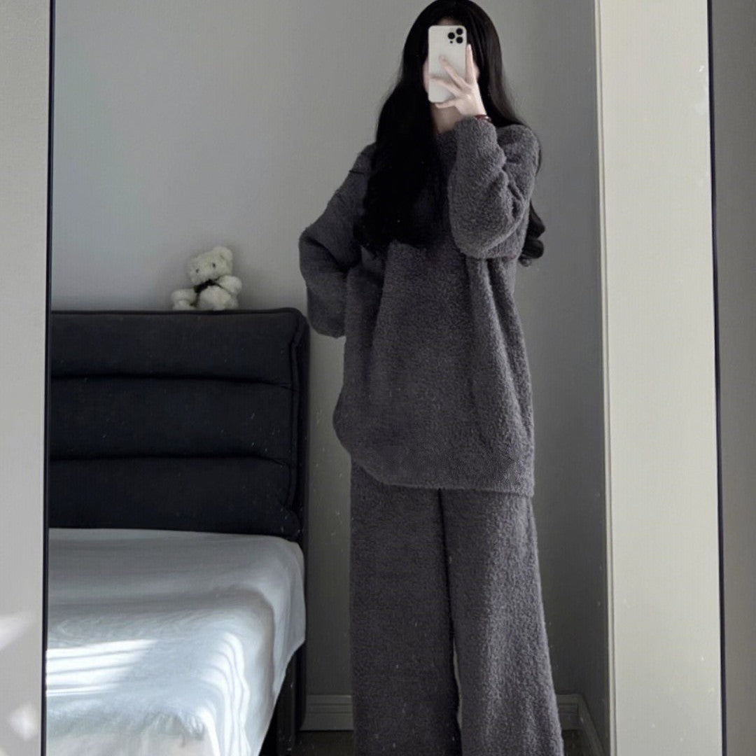Women's Fashionable Casual Flannel Pajama Set