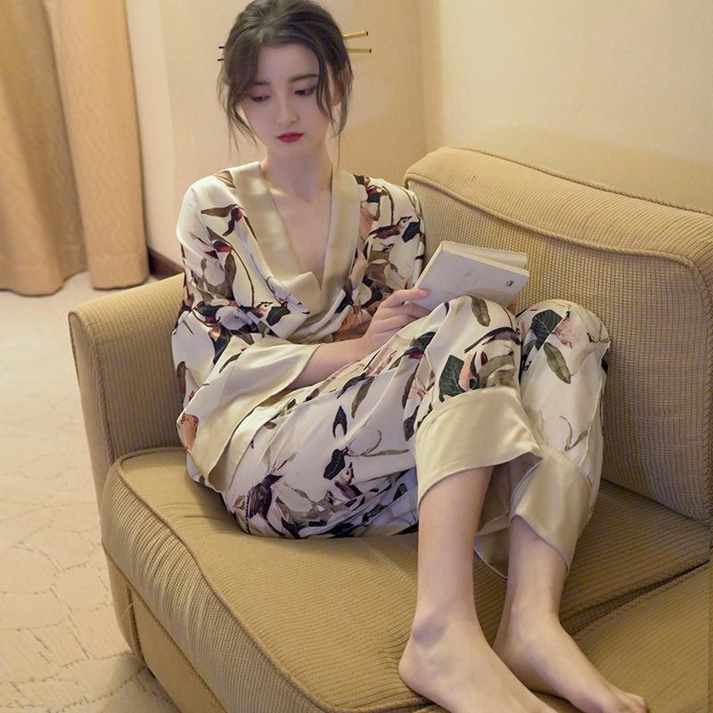 Lightweight Luxury Sleepwear Set With A Robe And Trousers