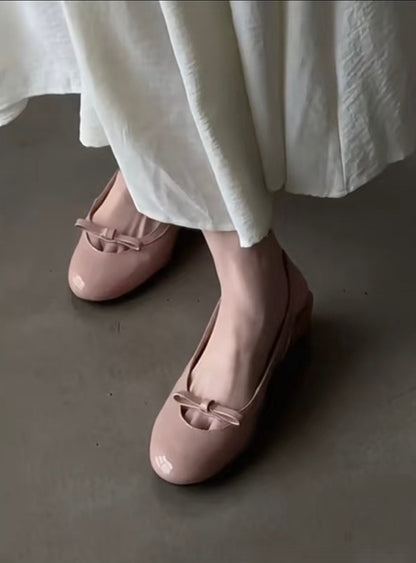 2026 New Vintage Style Lace-Up Shallow Mouth Flats, Women Round Toe Lightweight Versatile Pumps