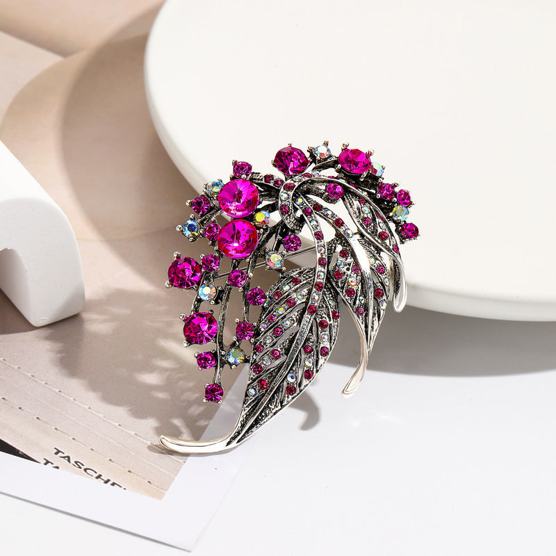 Multicolor Hollow-Out Leaf Brooch For WomenElegant And Striking