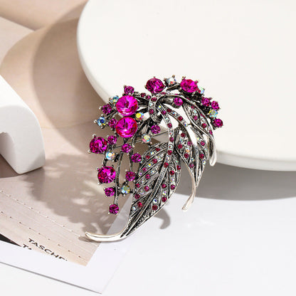 Multicolor Hollow-Out Leaf Brooch For WomenElegant And Striking
