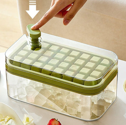 One-Button Ice Cube Mold with Storage Box