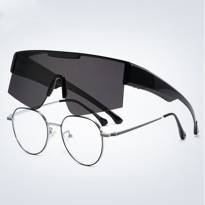 Colorful Cycling Sunglasses With A Case