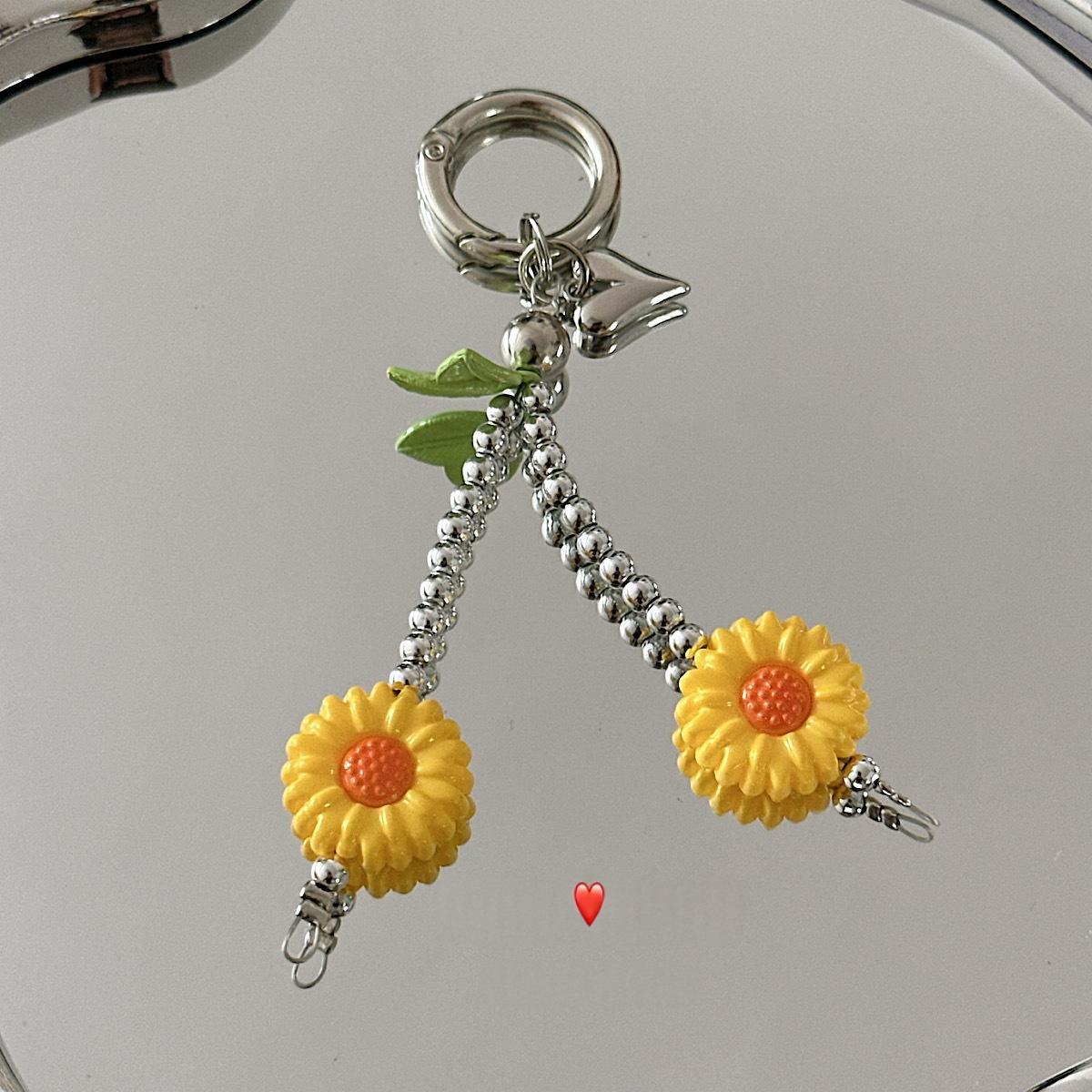 Cute Flower-shaped Bag Charm Keychain