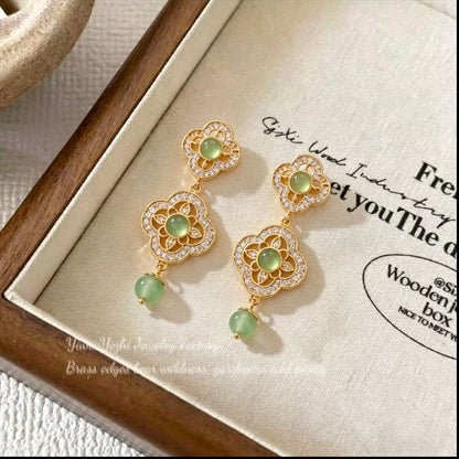 New Fashionable Light Luxury Zircon Four-Leaf Flower Earrings, Exquisite And High-Value Niche Earrings, Fresh Hollow Double-Layer Ear Accessories