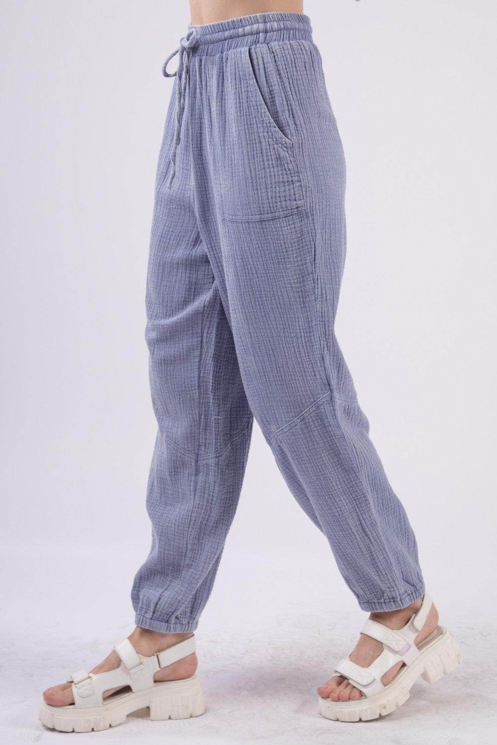 Very J Washed Woven Crinkle Gauze Cargo Pants for Women