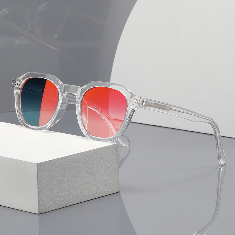 Retro UVprotective Sunglasses With A Distinctive European And American Style